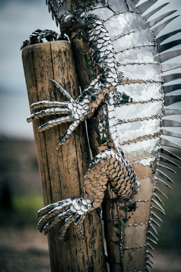 Metal Iguana garden sculpture