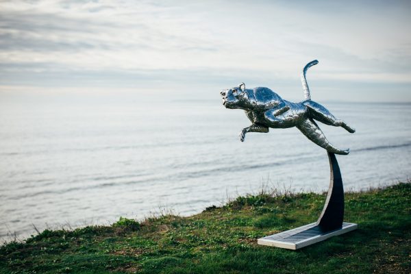 Cheetah sculpture