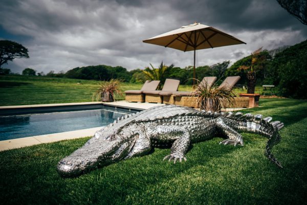 Crocodile sculpture in metal